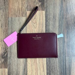 NWT Kate Spade Medium L Zip Wristlet